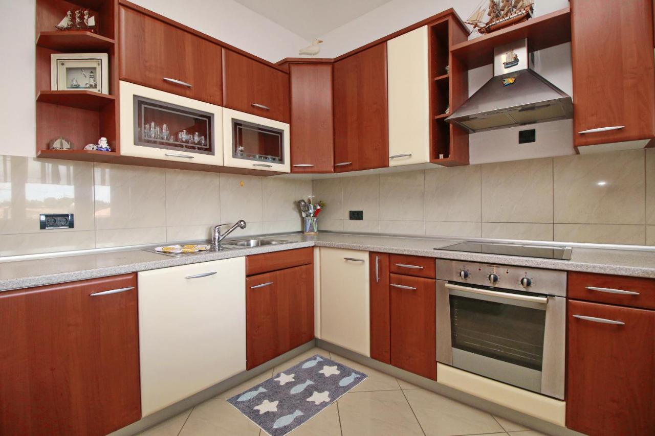 רוביני Polo Apartments מראה חיצוני תמונה