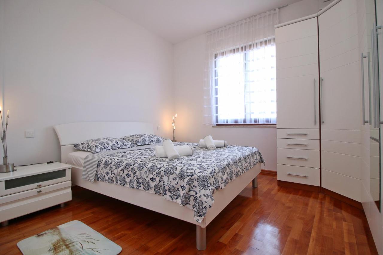 רוביני Polo Apartments מראה חיצוני תמונה